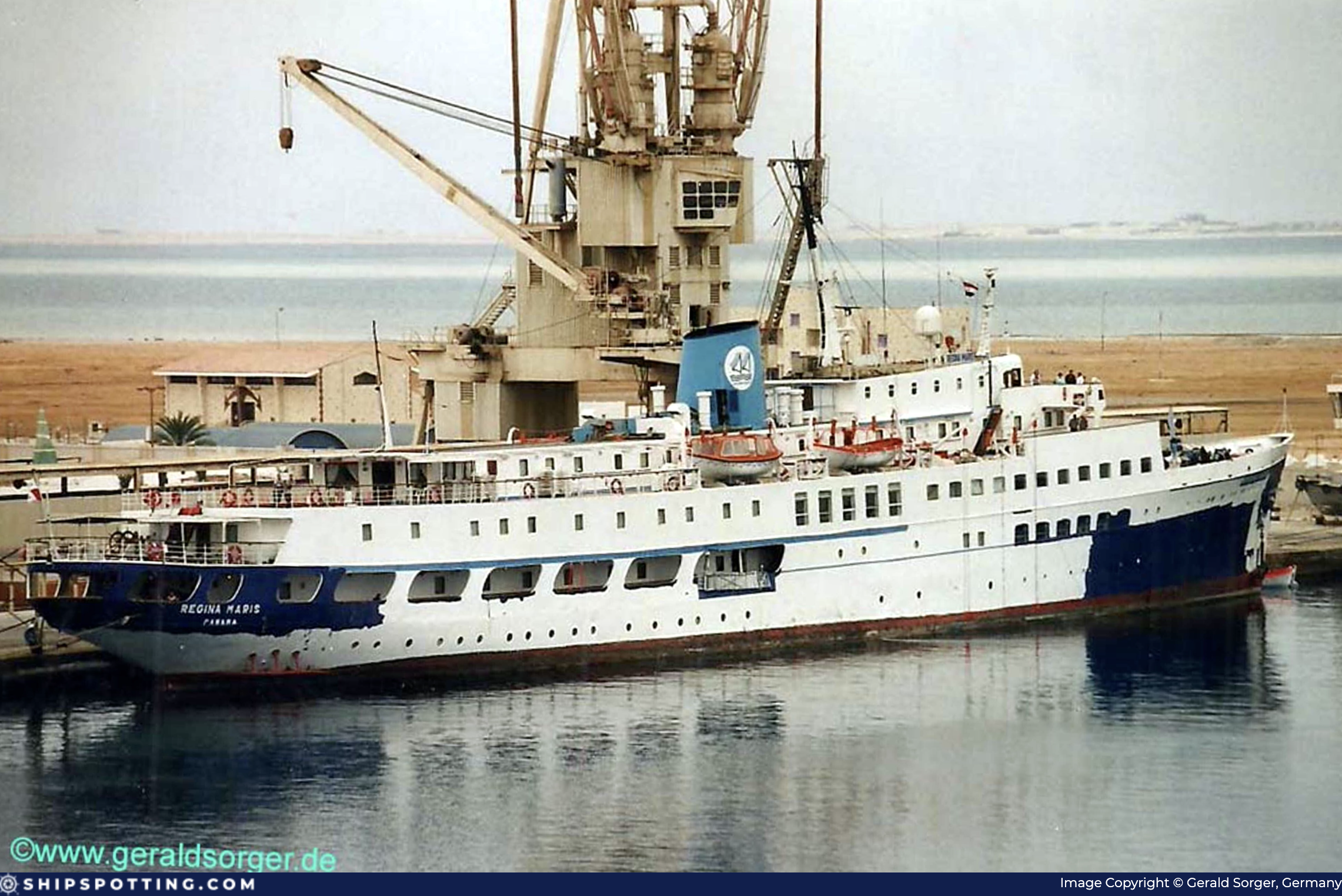 Fotografía del barco "Regina Maris"